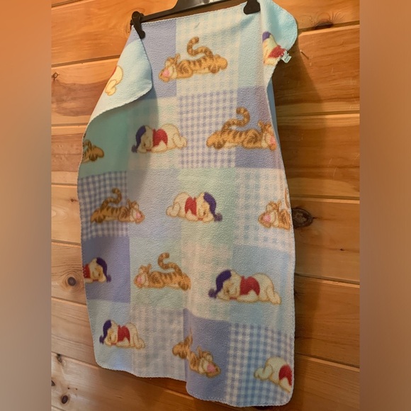 Disney Sleeping Winnie The Pooh Tigger Patchwork Baby Blanket Soft Fleece - Picture 1 of 4